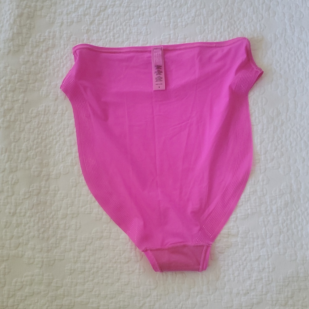SKIMS High Waisted Bonded Briefs Pink Panties /Size:Small - Picture 8 of 9
